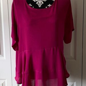 M Lila Women's  Magenta Frill Hem Blouse Short Sleeve Casual